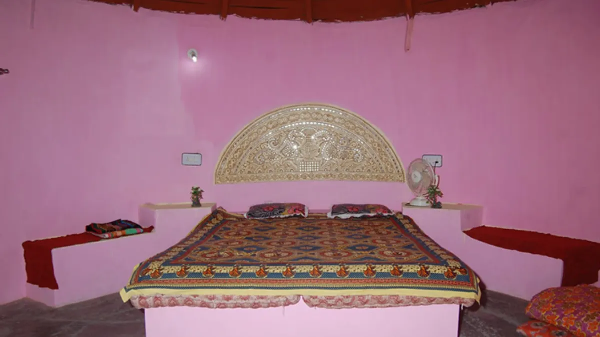 Kutch bhunga house